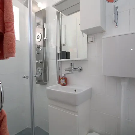 Blue Adria 2 - Hr-11068-03 By Interhome Porec