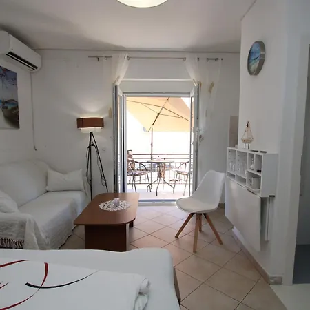 Blue Adria 2 - Hr-11068-03 By Interhome *